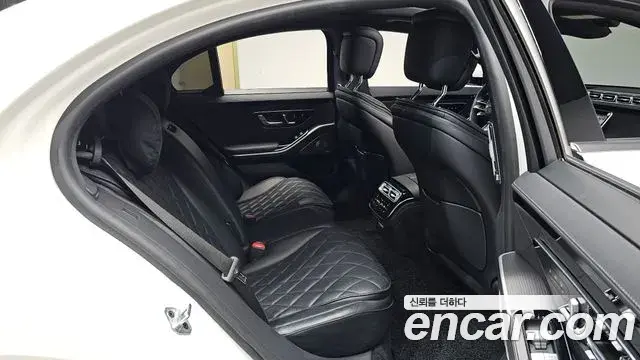 Mercedes-Benz S-Class 2023 — Фото 12/20