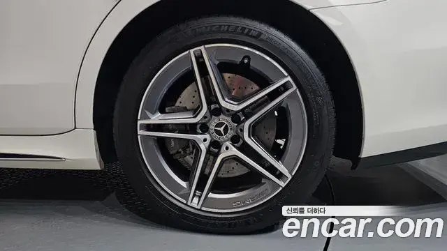 Mercedes-Benz S-Class 2023 — ფოტო 21/34