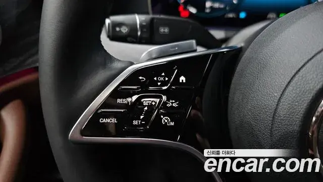 Mercedes-Benz E-Class 2023 — ფოტო 14/33