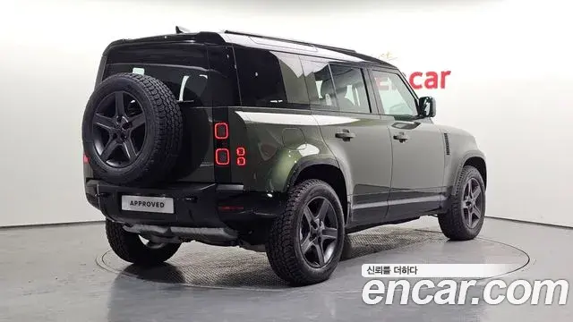 Land Rover Defender 2026 — Photo 14/20