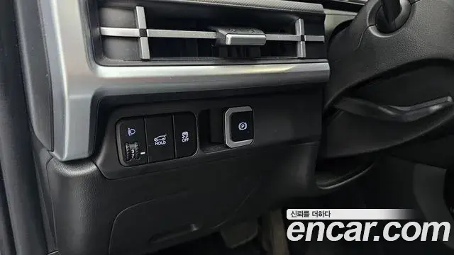 Hyundai Santa Fe 2024 — ფოტო 31/32