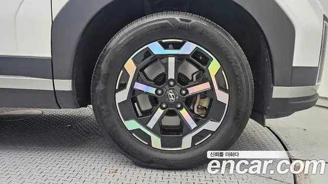 Hyundai Santa Fe 2024 — ფოტო 21/32