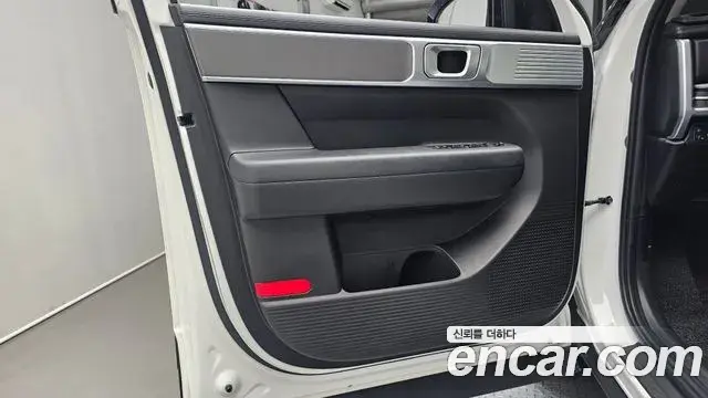 Hyundai Santa Fe 2024 — ფოტო 30/32
