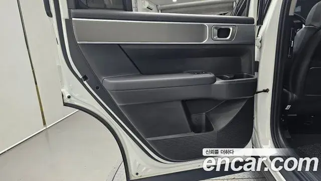 Hyundai Santa Fe 2024 — ფოტო 24/32
