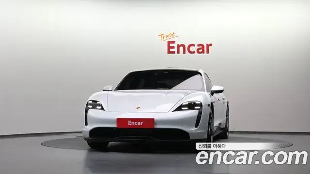 Porsche Taycan 2023 — Photo 5/20