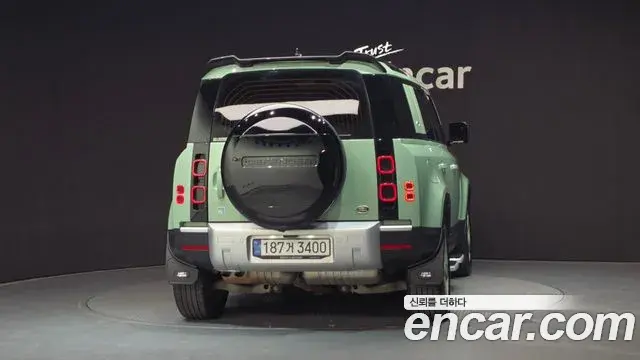 Land Rover Defender 2023 — ფოტო 9/20