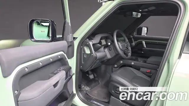 Land Rover Defender 2023 — ფოტო 2/20