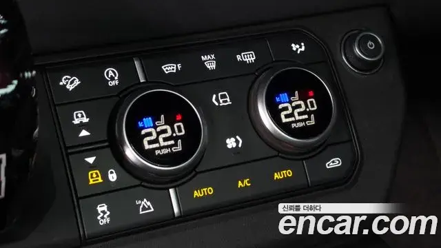 Land Rover Defender 2023 — ფოტო 12/20