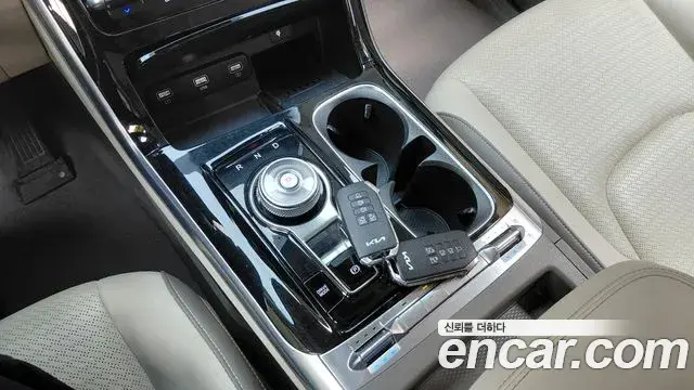 Kia Carnival 2022 — Фото 9/20