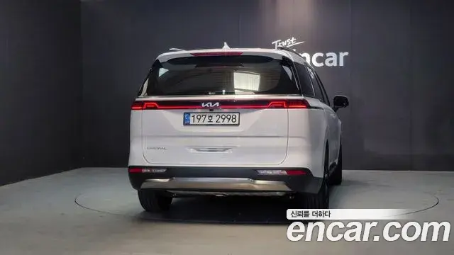 Kia Carnival 2022 — Фото 4/20