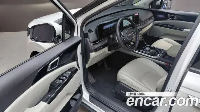 Kia Carnival 2022 — Фото 10/20