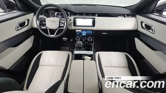 Land Rover Range Rover Velar 2023 — ფოტო 8/34