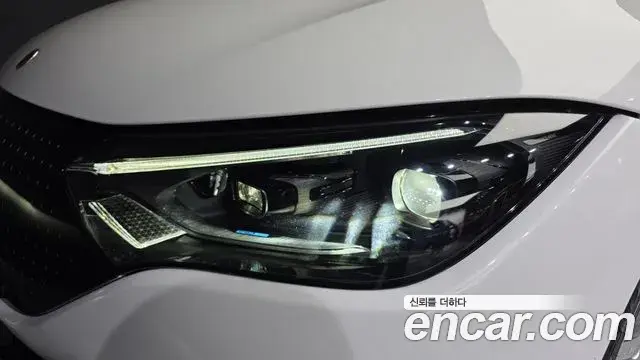 Mercedes-Benz EQE 2023 — Photo 3/35