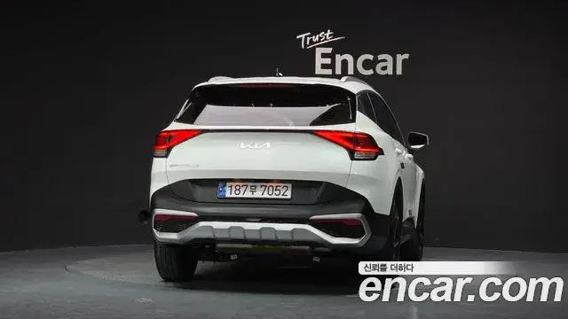 Kia Sportage 2022 — Photo 7/32