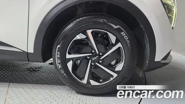 Kia Sportage 2022 — Photo 6/32