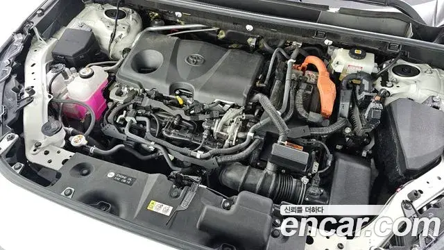 Toyota RAV4 2021 — Photo 13/34