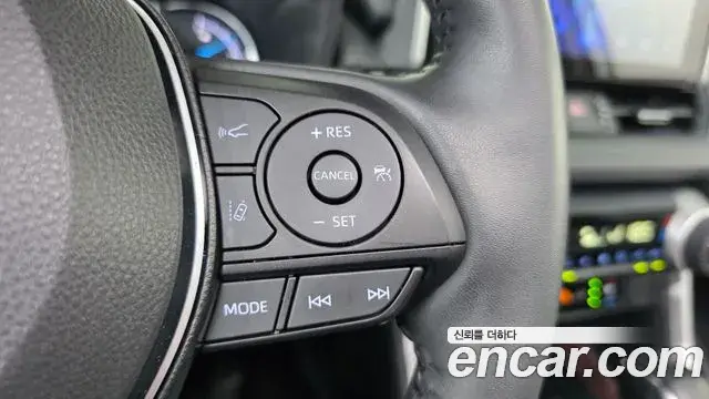 Toyota RAV4 2021 — Photo 34/34