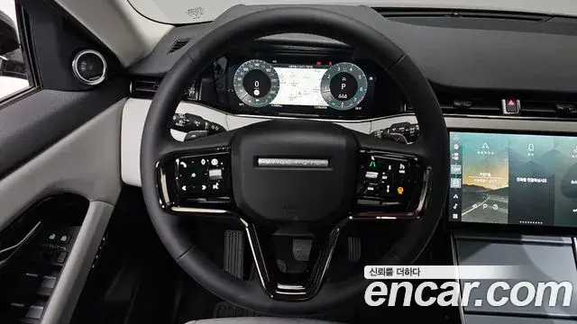 Land Rover Range Rover Evoque 2025 — Photo 24/37