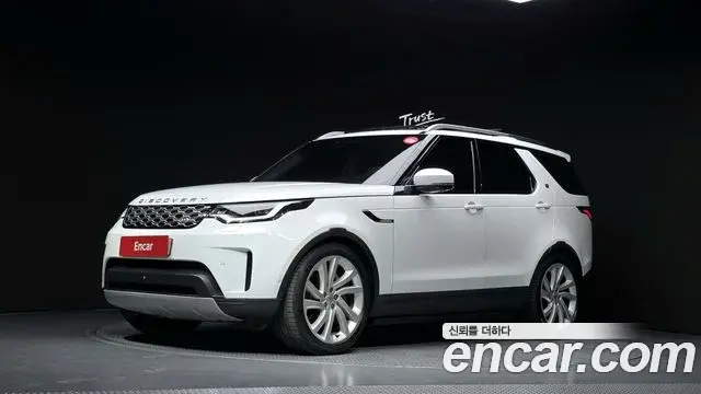 Land Rover Discovery 5 2021 — Фото 1/20