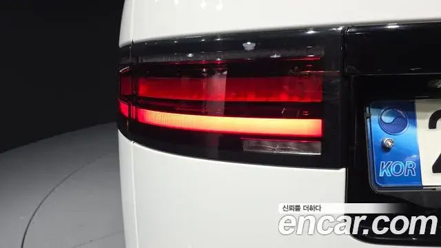 Land Rover Discovery 5 2021 — Şəkil 5/38
