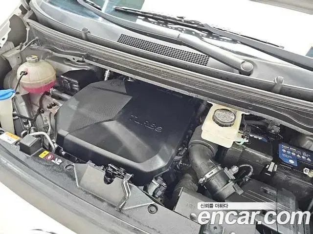 Hyundai Staria 2022 — Фото 4/20