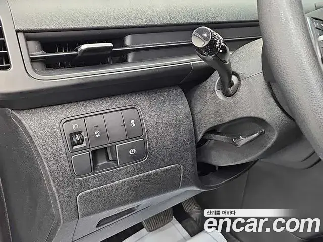 Hyundai Staria 2022 — Фото 13/20