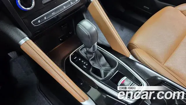 Renault Samsung QM6 2022 — ფოტო 21/33