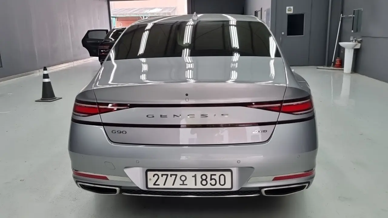 Genesis G90 2023 — Фото 3/18