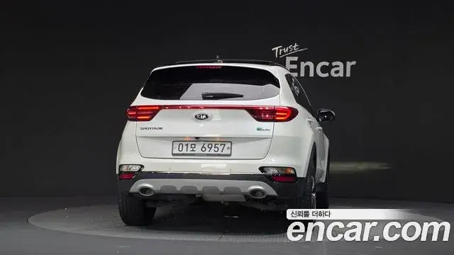 Kia Sportage The Bold 2018 — Фото 4/20