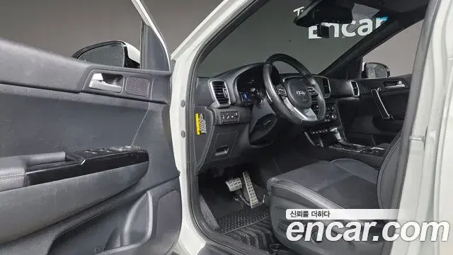Kia Sportage The Bold 2018 — Şəkil 31/33