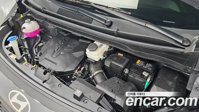 Hyundai Staria 2026 — Şəkil 28/31