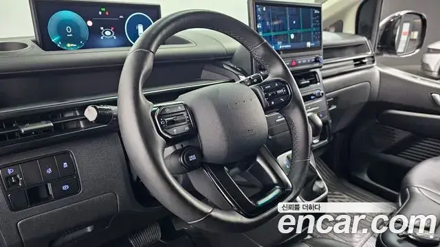 Hyundai Staria 2026 — Şəkil 14/31