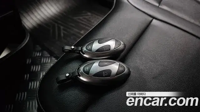 Hyundai Staria 2026 — Şəkil 13/31