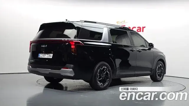 Kia Carnival 2025 — Photo 2/20