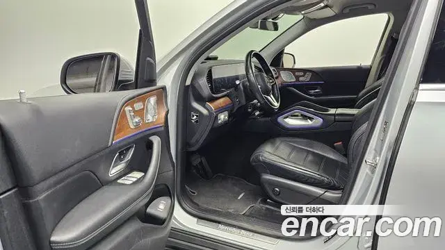 Mercedes-Benz GLE-Class 2019 — Фото 10/20