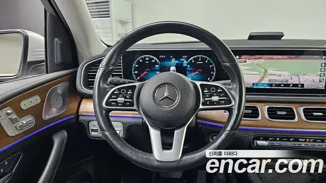 Mercedes-Benz GLE-Class 2019 — Фото 13/20