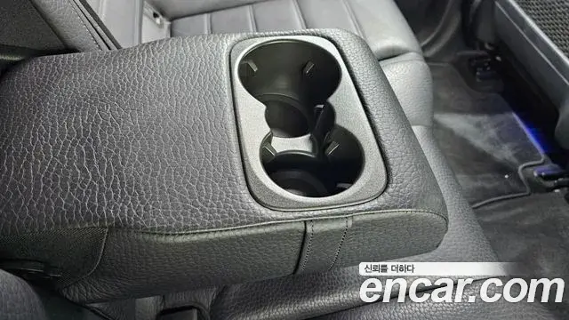 Mercedes-Benz GLE-Class 2019 — Photo 18/31