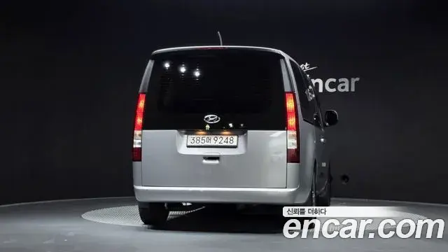 Hyundai Staria 2023 — Фото 4/20