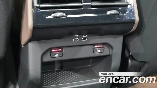 BMW 5 Series 2025 — ფოტო 4/32