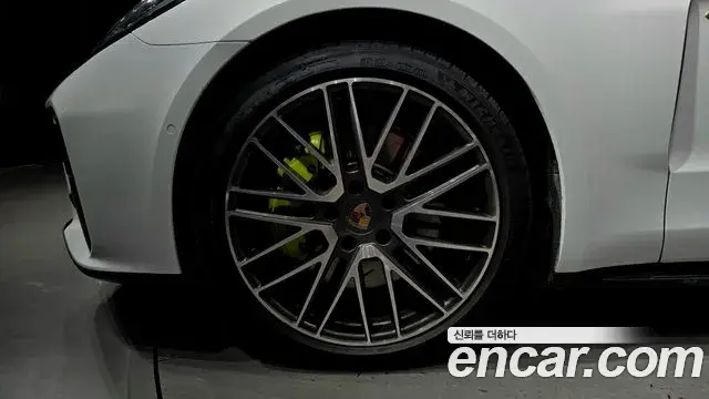 Porsche Panamera 2025 — ფოტო 3/34