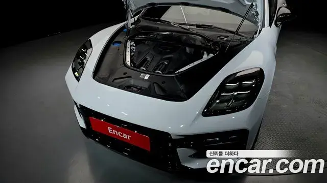 Porsche Panamera 2025 — ფოტო 6/34