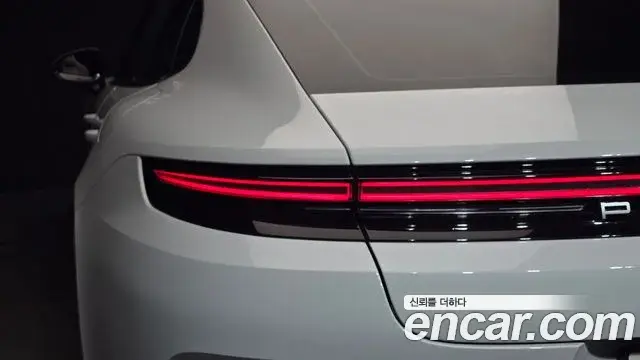 Porsche Panamera 2025 — ფოტო 9/34