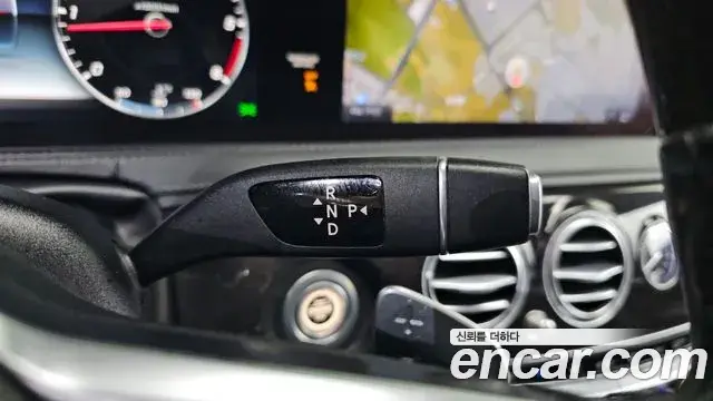 Mercedes-Benz S-Class 2018 — Photo 9/20