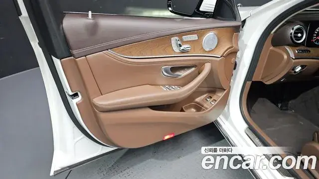 Mercedes-Benz E-Class 2019 — Şəkil 3/32