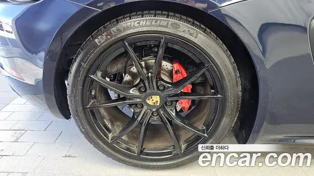 Porsche 718 Boxster 2019 — ფოტო 26/33
