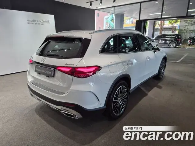 Mercedes-Benz GLC-Class 2026 — Photo 11/20
