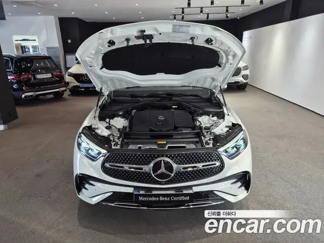 Mercedes-Benz GLC-Class 2026 — Photo 12/20