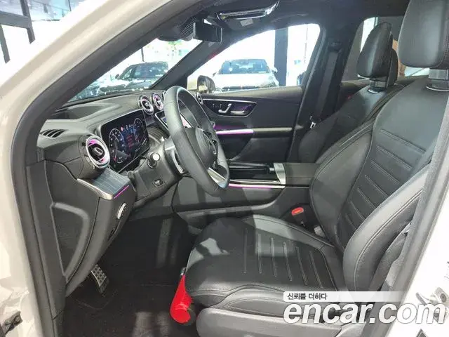 Mercedes-Benz GLC-Class 2026 — Photo 15/20