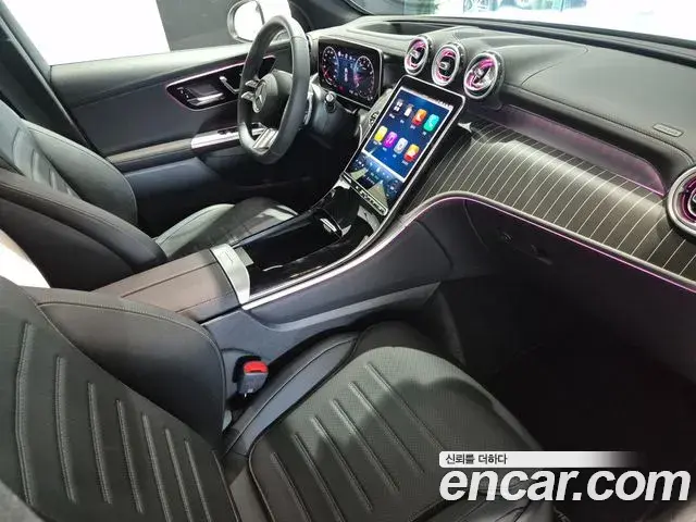 Mercedes-Benz GLC-Class 2026 — Photo 8/20