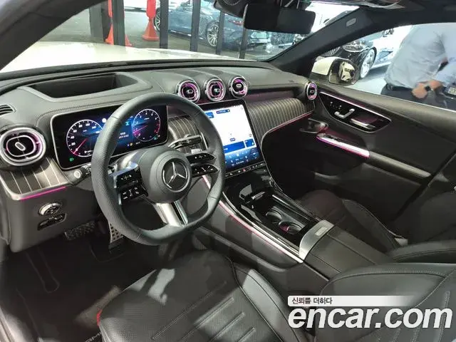 Mercedes-Benz GLC-Class 2026 — Photo 9/20